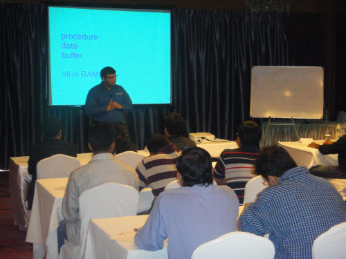 SQLAuthority News - A Successful Performance Tuning Seminar at Pune - Dec 4-5, 2010 puneseminar (4) 